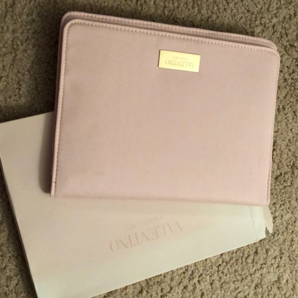 Clutch valentino never used